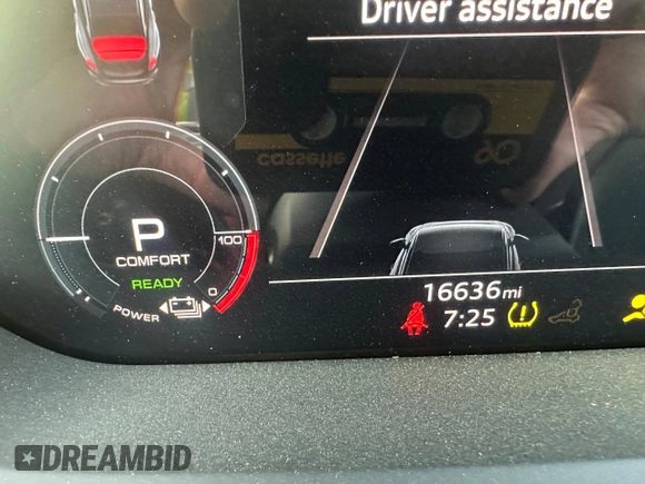 2023 Audi e-tron GT Premium Plus z VIN WAUFJBFWXP7003131, wystawiony jako Copart lot #38763864 z przebiegiem 16 636 mil mil oraz . Historia ofert i sprzedaży dostępna na DreamBid. Obrazek 9.