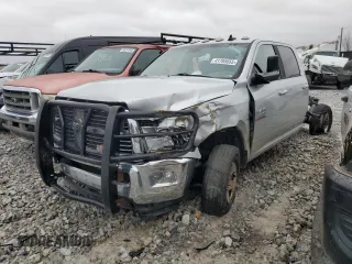 2018 Ram 3500 Big Horn z VIN 3C63RRHL8JG361504, wystawiony jako Copart lot #41785655 z przebiegiem Nie podano mil oraz Szkoda całkowita • Salvage title. Historia ofert i sprzedaży dostępna na DreamBid. Obrazek 1.
