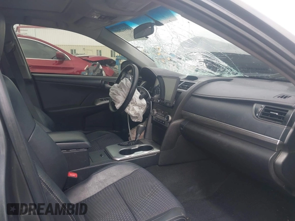 2014 Toyota Camry L with VIN 4T1BF1FK1EU318131, listed as a IAAI auction lot 41912089 with 1 mi miles. Bid and sale history available at carsss.com. Image 5.