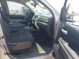 2014 Toyota Tundra SR5 z VIN 5TFEM5F15EX068560, wystawiony jako IAAI lot #42265351 z przebiegiem 163 294 mil mil oraz . Historia ofert i sprzedaży dostępna na DreamBid. Obrazek 5.