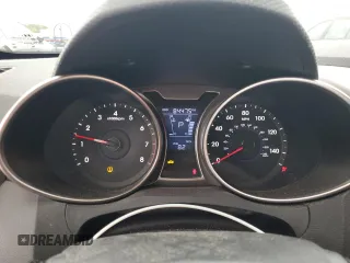 2012 Hyundai Veloster w/Gray Int with VIN KMHTC6AD1CU064985, listed as a Copart auction lot 42487355 with 84,475 mi miles and Salvage title. Bid and sale history available at DreamBid. Image 9.