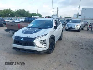 2024 Mitsubishi Eclipse Cross LE z VIN JA4ATVAA2RZ060509, wystawiony jako IAAI lot #42060191 z przebiegiem 13 421 mil mil oraz . Historia ofert i sprzedaży dostępna na DreamBid. Obrazek 2.