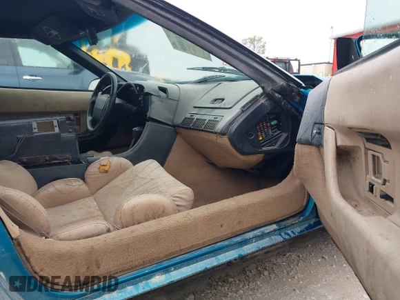 1993 Chevrolet Corvette with VIN 1G1YY33P2P5105165, listed as a IAAI auction lot 42410809 with Not provided miles and . Bid and sale history available at DreamBid. Image 5.