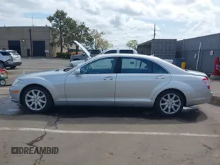 2008 Mercedes-Benz S 550 with VIN WDDNG71X18A153424, listed as a IAAI auction lot 41926237 with 88,869 mi miles and . Bid and sale history available at DreamBid. Image 14.