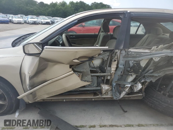2003 Honda Accord LX with VIN 1HGCM56313A031516, listed as a Copart auction lot 60089155 with 300,380 mi miles and Salvage title. Bid and sale history available at DreamBid. Image 7.