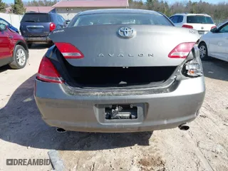 2005 Toyota Avalon XL with VIN 4T1BK36B65U027633, listed as a IAAI auction lot 41769335 with 89,904 mi miles. Bid and sale history available at carsss.com. Image 6.