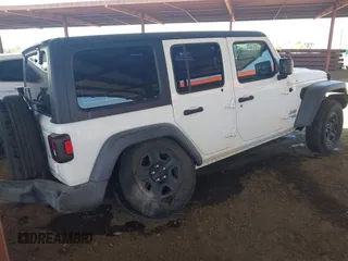 2020 Jeep Wrangler Unlimited Sport S z VIN 1C4HJXDG3LW188241, wystawiony jako IAAI lot #42371324 z przebiegiem 86 216 mil mil oraz . Historia ofert i sprzedaży dostępna na DreamBid. Obrazek 4.