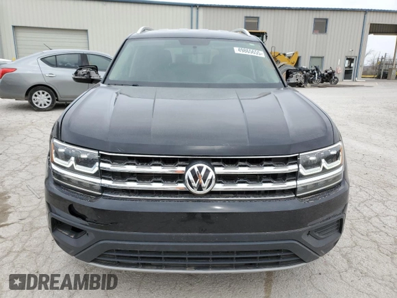2018 Volkswagen Atlas S with VIN 1V2AP2CA4JC519759, listed as a Copart auction lot 49865655 with 135,124 mi miles and Clean title. Bid and sale history available at DreamBid. Image 5.
