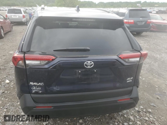 2024 Toyota RAV4 XLE Premium z VIN 2T3A1RFV3RW483484, wystawiony jako Copart lot #55901875 z przebiegiem 2 633 mil mil oraz Szkoda całkowita • Salvage title. Historia ofert i sprzedaży dostępna na DreamBid. Obrazek 6.