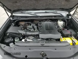 2019 Toyota 4Runner SR5 с VIN JTEBU5JR7K5664255, выставлен на аукционе Copart как лот 83999335 с пробегом 77 178 миль миль и Списание • Salvage title. История ставок и продаж доступна на DreamBid. Изображение 14.