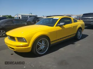 2006 Ford Mustang Standard z VIN 1ZVFT80N965219172, wystawiony jako Copart lot #57606875 z przebiegiem 163 560 mil mil oraz Szkoda całkowita • Salvage title. Historia ofert i sprzedaży dostępna na DreamBid. Obrazek 1.