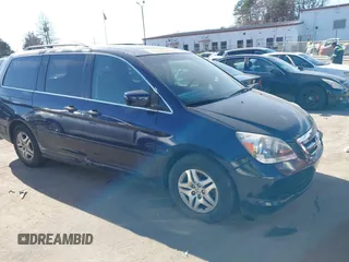 2006 Honda Odyssey EX-L with VIN 5FNRL38676B032317, listed as a IAAI auction lot 41681655 with 208,605 mi miles. Bid and sale history available at carsss.com. Image 1.