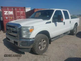 2014 Ford Super Duty F-250 SRW XL with VIN 1FT7W2B69EEB43193, listed as a IAAI auction lot 41463083 with 330,282 mi miles. Bid and sale history available at carsss.com. Image 21.