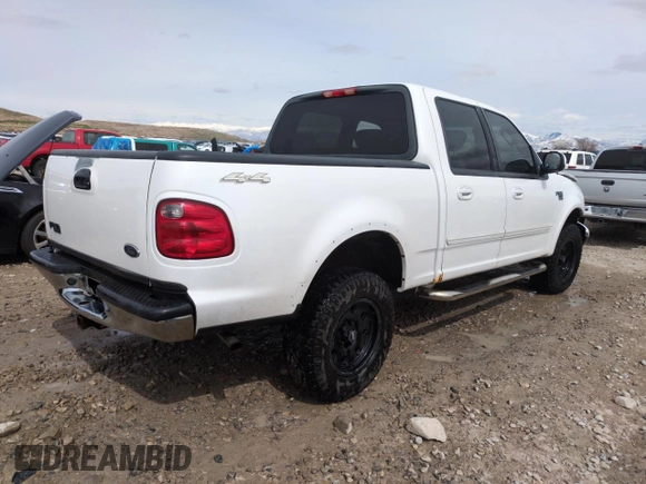 2003 Ford F-150 XLT with VIN 1FTRW08L53KB67497, listed as a Copart auction lot 50015505 with 190,242 mi miles and Salvage Title. Bid and sale history available at carsss.com. Image 3.