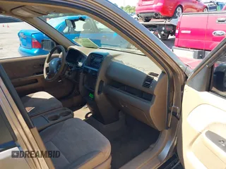 2004 Honda CR-V LX with VIN JHLRD784X4C015401, listed as a IAAI auction lot 39704765 with 158,987 mi miles and . Bid and sale history available at carsss.com. Image 5.