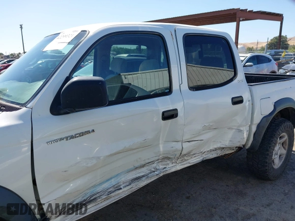 2001 Toyota Tacoma PreRunner z VIN 5TEGN92N91Z852586, wystawiony jako IAAI lot #42299321 z przebiegiem 233 111 mil mil oraz . Historia ofert i sprzedaży dostępna na DreamBid. Obrazek 14.