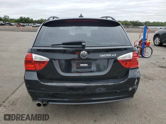 2008 BMW 3 Series 328xi with VIN WBAVT73518FZ37202, listed as a Copart auction lot 62066995 with 86,398 mi miles and Clean title. Bid and sale history available at DreamBid. Image 6.