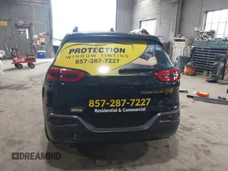 2015 Jeep Cherokee Latitude z VIN 1C4PJMCBXFW588169, wystawiony jako IAAI lot #42352710 z przebiegiem 175 650 mil mil oraz . Historia ofert i sprzedaży dostępna na DreamBid. Obrazek 16.