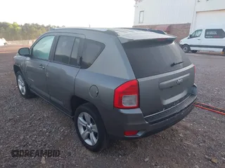 2011 Jeep Compass Latitude with VIN 1J4NT1FB4BD260158, listed as a IAAI auction lot 42013286 with 326,493 mi miles. Bid and sale history available at carsss.com. Image 3.