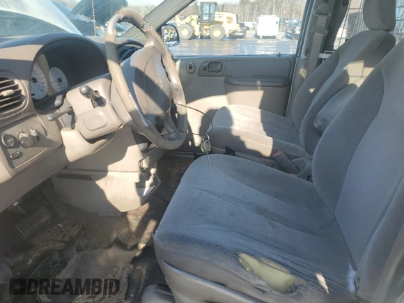 2003 Dodge Caravan Cargo z VIN 1D4GP21323B335254, wystawiony jako Copart lot #88923705 z przebiegiem 115 996 mil mil oraz Tytuł czysty. Historia ofert i sprzedaży dostępna na DreamBid. Obrazek 7.