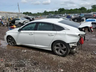 2019 Honda Accord EX z VIN 1HGCV1F4XKA160108, wystawiony jako Copart lot #57134665 z przebiegiem 152 412 mil mil oraz Szkoda całkowita • Salvage title. Historia ofert i sprzedaży dostępna na DreamBid. Obrazek 2.