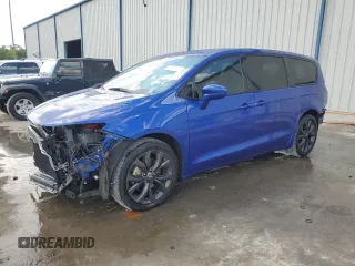 2020 Chrysler Pacifica Touring with VIN 2C4RC1FG4LR111119, listed as a Copart auction lot 54916655 with 66,789 mi miles and Salvage Title. Bid and sale history available at DreamBid. Image 1.