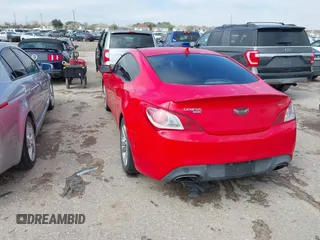 2011 Hyundai Genesis Coupe z VIN KMHHT6KD6BU049045, wystawiony jako IAAI lot #41659247 z przebiegiem 91 698 mil mil oraz . Historia ofert i sprzedaży dostępna na DreamBid. Obrazek 3.