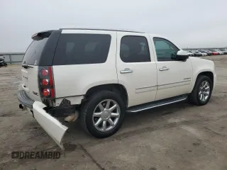 2012 GMC Yukon Denali with VIN 1GKS1EEF9CR286600, listed as a Copart auction lot 44409805 with 140,156 mi miles and Salvage Title. Bid and sale history available at carsss.com. Image 3.