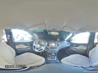 2017 Jeep Cherokee Latitude с VIN 1C4PJMCS3HW569451, выставлен на аукционе Copart как лот 60618695 с пробегом 128 861 миль миль и Списание • Salvage title. История ставок и продаж доступна на DreamBid. Изображение 16.
