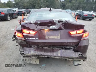 2016 Kia Optima LX with VIN 5XXGT4L32GG105361, listed as a Copart auction lot 82678114 with 58,031 mi miles and Salvage Title. Bid and sale history available at carsss.com. Image 6.