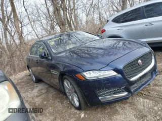 2018 Jaguar XF with VIN SAJBE4EV5JCY56577, listed as a IAAI auction lot 41520046 with 90,307 mi miles and . Bid and sale history available at DreamBid. Image 1.