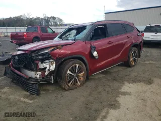 2022 Toyota Highlander XSE with VIN 5TDLZRAH4NS101008, listed as a Copart auction lot 82295774 with 36,146 mi miles and Salvage Title. Bid and sale history available at carsss.com. Image 1.