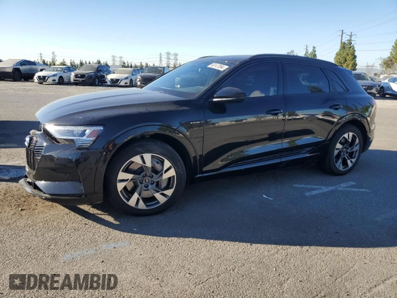 2022 Audi e-tron Premium with VIN WA1AAAGE0NB028153, listed as a Copart auction lot 68147894 with 28,256 mi miles and Salvage Title. Bid and sale history available at DreamBid. Image 1.