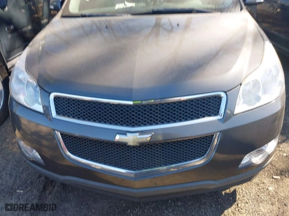 2011 Chevrolet Traverse LT w/1LT with VIN 1GNKRGED4BJ166772, listed as a IAAI auction lot 41648847 with 205,090 mi miles. Bid and sale history available at carsss.com. Image 6.