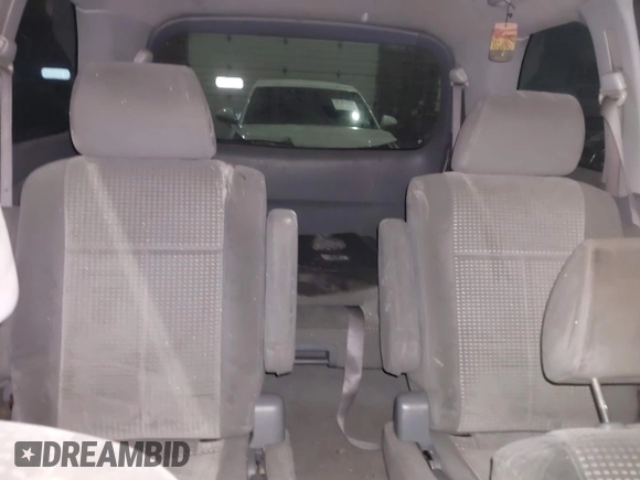 2005 Mazda MPV LX with VIN JM3LW28A350543216, listed as a IAAI auction lot 41417804 with 199,851 mi miles. Bid and sale history available at carsss.com. Image 8.