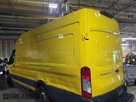 2019 Ford Transit z VIN 1FTYR3XM7KKA24824, wystawiony jako IAAI lot #42500762 z przebiegiem 75 307 mil mil oraz . Historia ofert i sprzedaży dostępna na DreamBid. Obrazek 56.