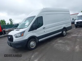 2022 Ford Transit Cargo with VIN 1FTBR3U85NKA64272, listed as a IAAI auction lot 42427708 with 62,043 mi miles and . Bid and sale history available at DreamBid. Image 18.