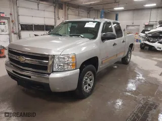 2009 Chevrolet Silverado 1500 LS with VIN 3GCEK13C29G229526, listed as a IAAI auction lot 41312987 with 127,227 mi miles. Bid and sale history available at carsss.com. Image 2.