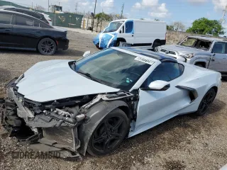 2020 Chevrolet Corvette 2LT z VIN 1G1Y72D47L5111281, wystawiony jako Copart lot #53277125 z przebiegiem 33 524 mil mil oraz Czysty tytuł • Clean title. Historia ofert i sprzedaży dostępna na DreamBid. Obrazek 1.