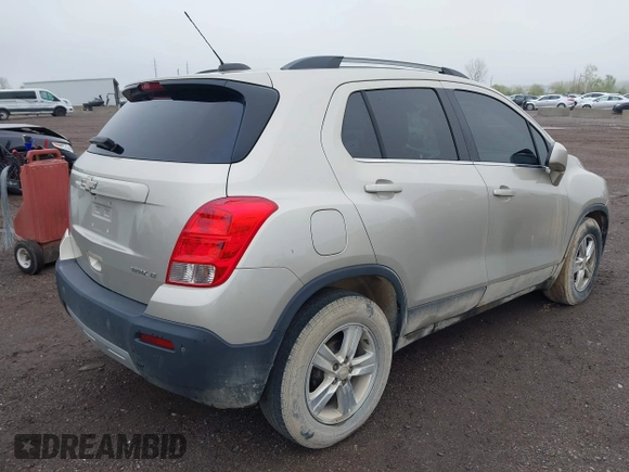 2016 Chevrolet Trax LT with VIN 3GNCJLSB6GL133148, listed as a IAAI auction lot 42196293 with Not Provided miles and . Bid and sale history available at DreamBid. Image 4.