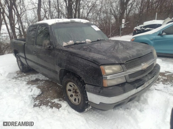 2005 Chevrolet Silverado 1500 LS with VIN 2GCEC19T551326999, listed as a IAAI auction lot 41284017 with 231,901 mi miles. Bid and sale history available at carsss.com. Image 1.