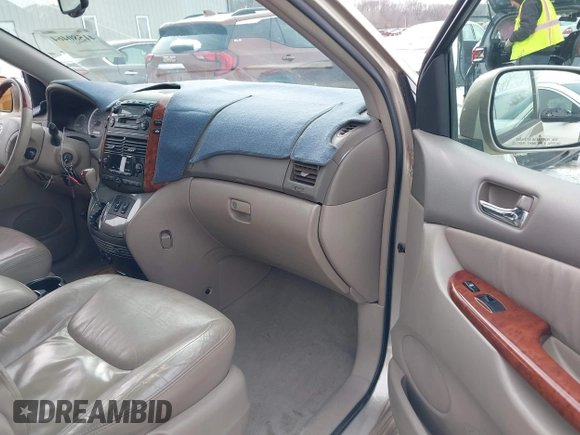 2004 Toyota Sienna XLE with VIN 5TDBA22C14S027686, listed as a IAAI auction lot 41580464 with 376,834 mi miles and . Bid and sale history available at DreamBid. Image 5.