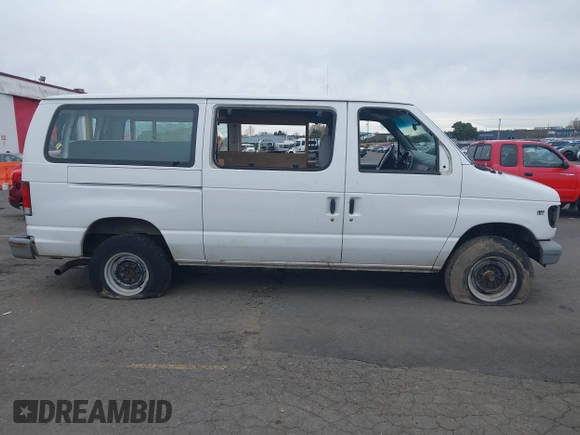 2000 Ford Econoline Cargo с VIN 1FTNE24L3YHA72198, выставлен на аукционе IAAI как лот 41829711 с пробегом 295 260 миль миль и . История ставок и продаж доступна на DreamBid. Изображение 13.