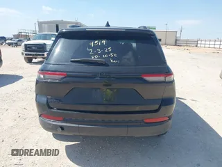 2023 Jeep Grand Cherokee Laredo с VIN 1C4RJHAG1PC554753, выставлен на аукционе IAAI как лот 41996222 с пробегом 27 021 миль миль и . История ставок и продаж доступна на DreamBid. Изображение 17.