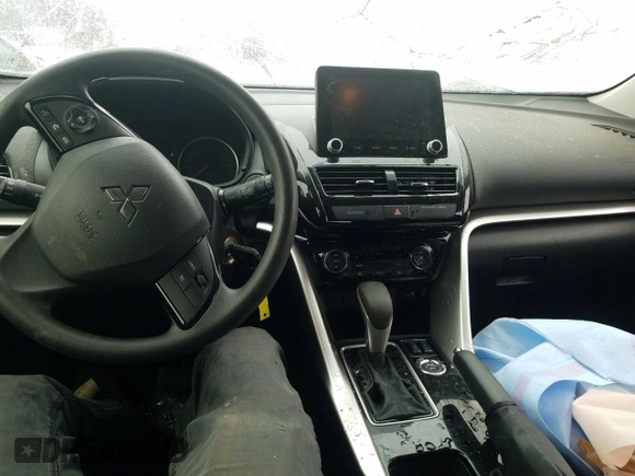 2024 Mitsubishi Eclipse Cross ES z VIN JA4ATUAA2RZ619549, wystawiony jako Copart lot #53092655 z przebiegiem 24 199 mil mil oraz Szkoda całkowita • Salvage title. Historia ofert i sprzedaży dostępna na DreamBid. Obrazek 8.