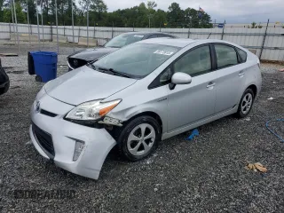 2015 Toyota Prius Four with VIN JTDKN3DU1F0396943, listed as a Copart auction lot 59173815 with 137,630 mi miles and Salvage title. Bid and sale history available at DreamBid. Image 1.