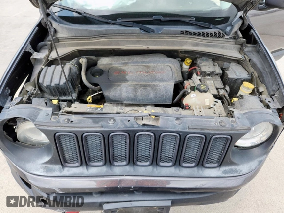 2016 Jeep Renegade Trailhawk with VIN ZACCJBCT7GPD48085, listed as a Copart auction lot 61563515 with 205,070 mi miles and Salvage title. Bid and sale history available at DreamBid. Image 12.