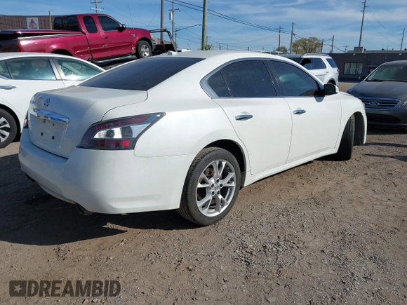 2014 Nissan Maxima S z VIN 1N4AA5AP4EC492795, wystawiony jako IAAI lot #40700233 z przebiegiem 163 096 mil mil oraz . Historia ofert i sprzedaży dostępna na DreamBid. Obrazek 4.