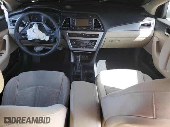 2015 Hyundai Sonata SE z VIN 5NPE24AF9FH250181, wystawiony jako Copart lot #51428235 z przebiegiem 120 251 mil mil oraz Szkoda całkowita • Salvage title. Historia ofert i sprzedaży dostępna na DreamBid. Obrazek 8.