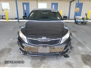 2013 Kia Optima SX с VIN 5XXGR4A65DG190896, выставлен на аукционе Copart как лот 59630485 с пробегом 136 385 миль миль и Списание • Salvage title. История ставок и продаж доступна на DreamBid. Изображение 5.